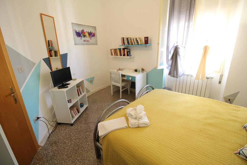 Bed and Breakfast Bed 'N Books à Sassari Extérieur photo