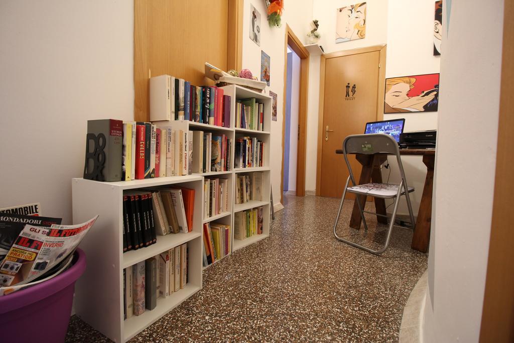 Bed and Breakfast Bed 'N Books à Sassari Extérieur photo