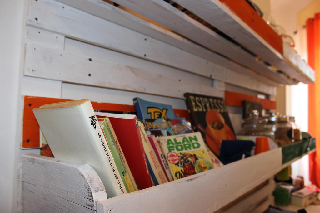 Bed and Breakfast Bed 'N Books à Sassari Extérieur photo