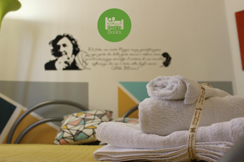 Bed and Breakfast Bed 'N Books à Sassari Extérieur photo